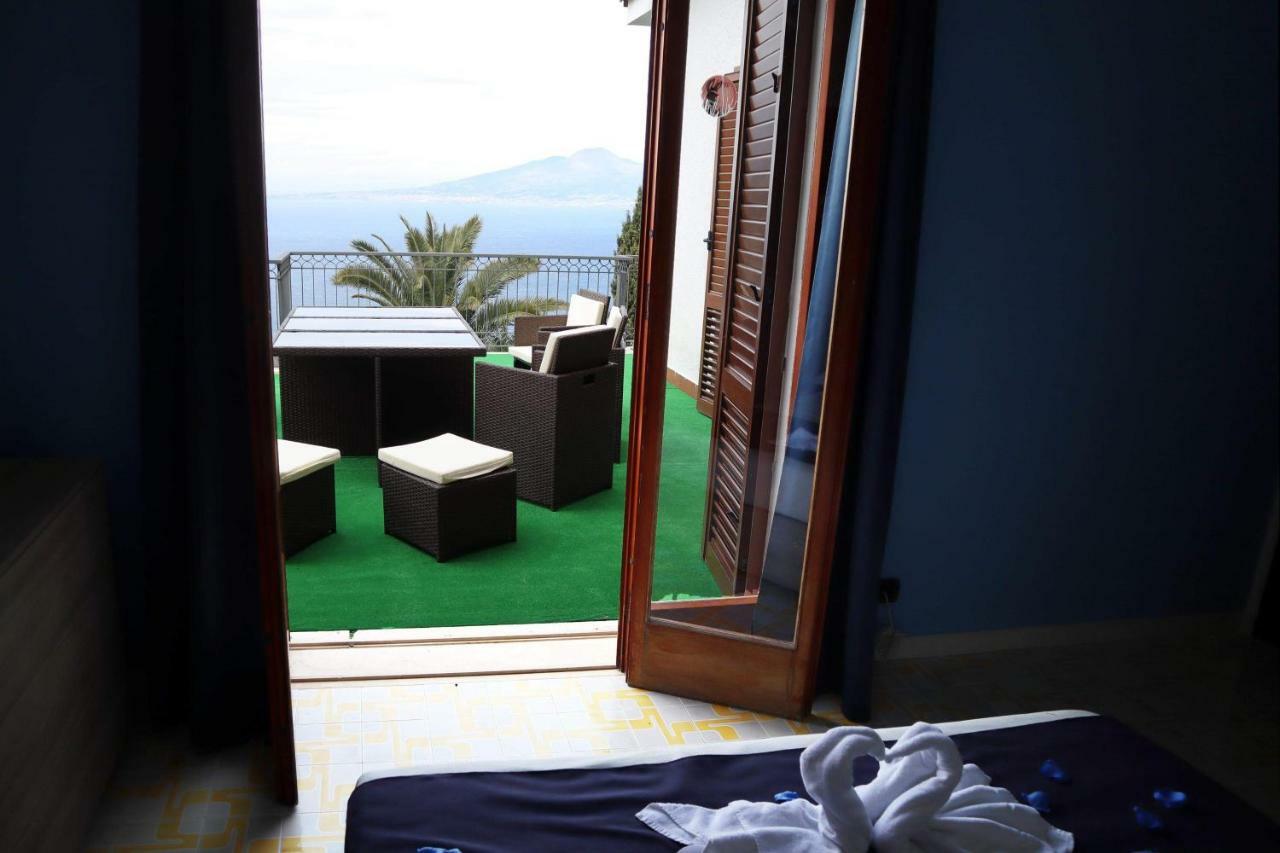 Villa Marylise ซอร์เรนโต ภายนอก รูปภาพ